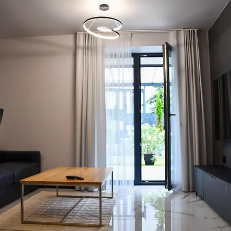 Cobalt Aparthotel 3*